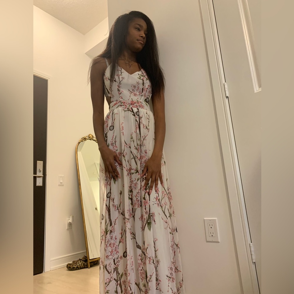 Online brand doesn’t exist anymore  perfect summer wedding dress